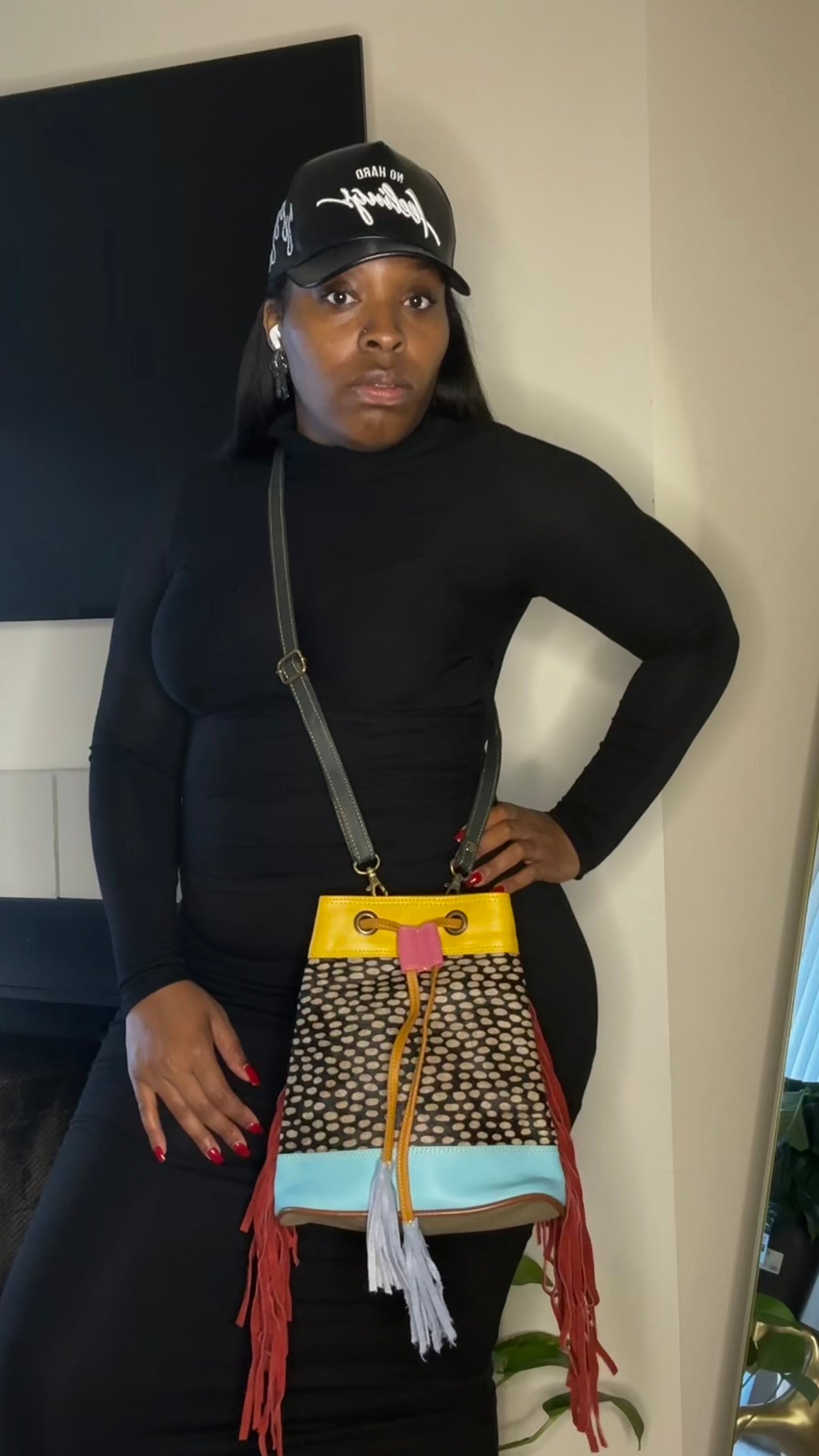 Pauline Bucket Bag (1)